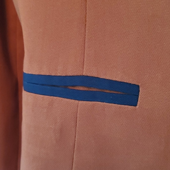 Tuxedo style blazer - Picture 4 of 8